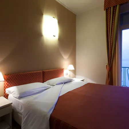 Europa 4*